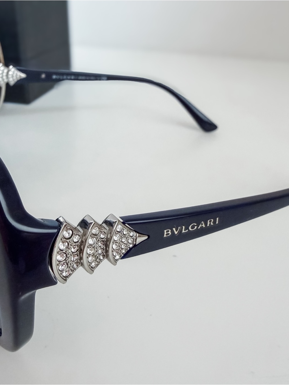 Authentic Bvlgari Sunglasses - Picture 4 of 6